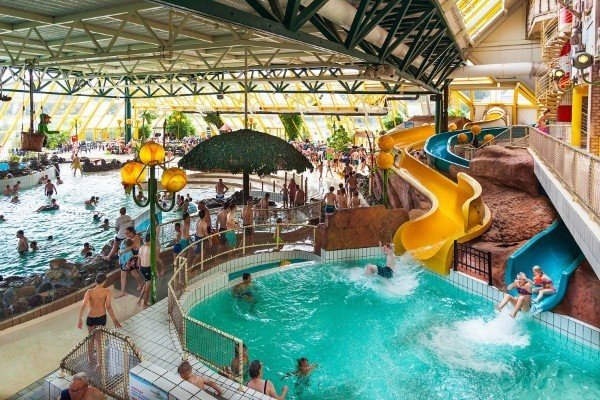 Vakantiepark in België met een subtropisch zwembad